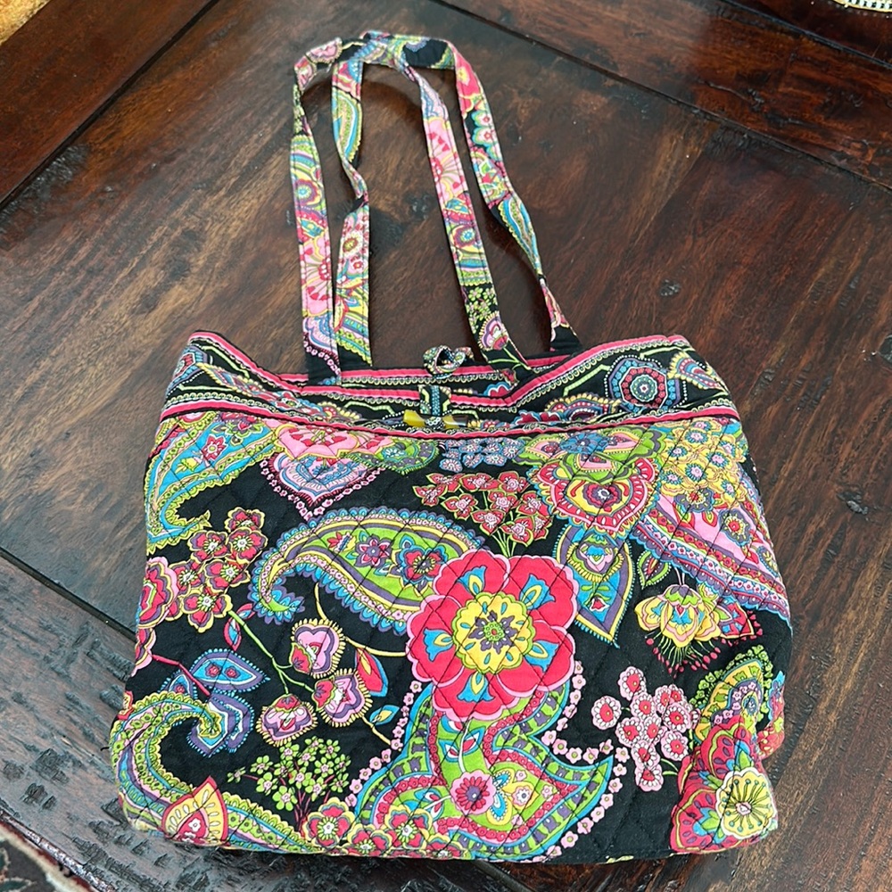 Vera Bradley tote. NWOT.